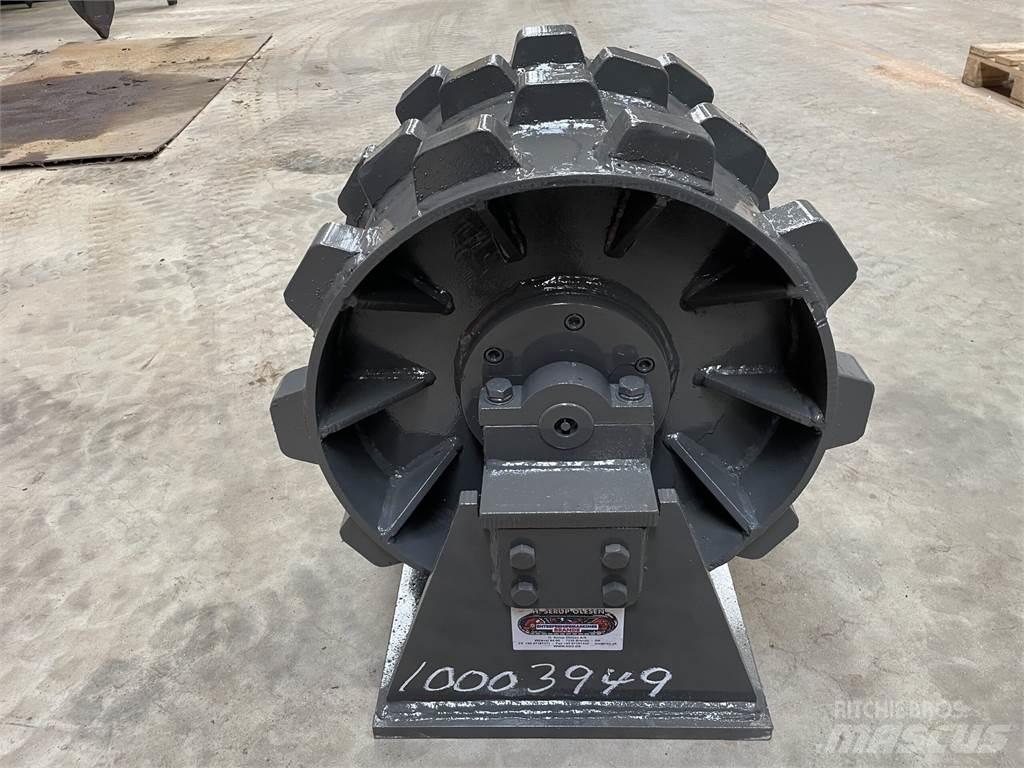  450 mm kompaktorhjul Pneimatiskie veltņi