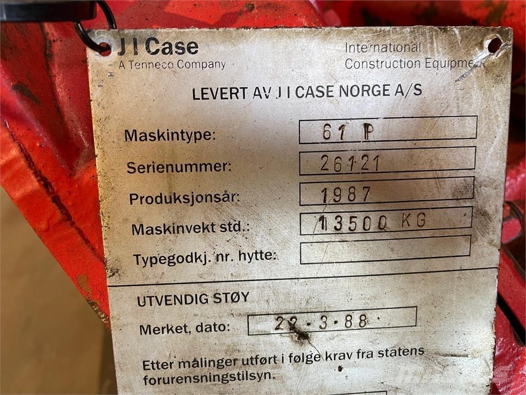  Bagaksel ex. Poclain 61P Būvniecība- Citi
