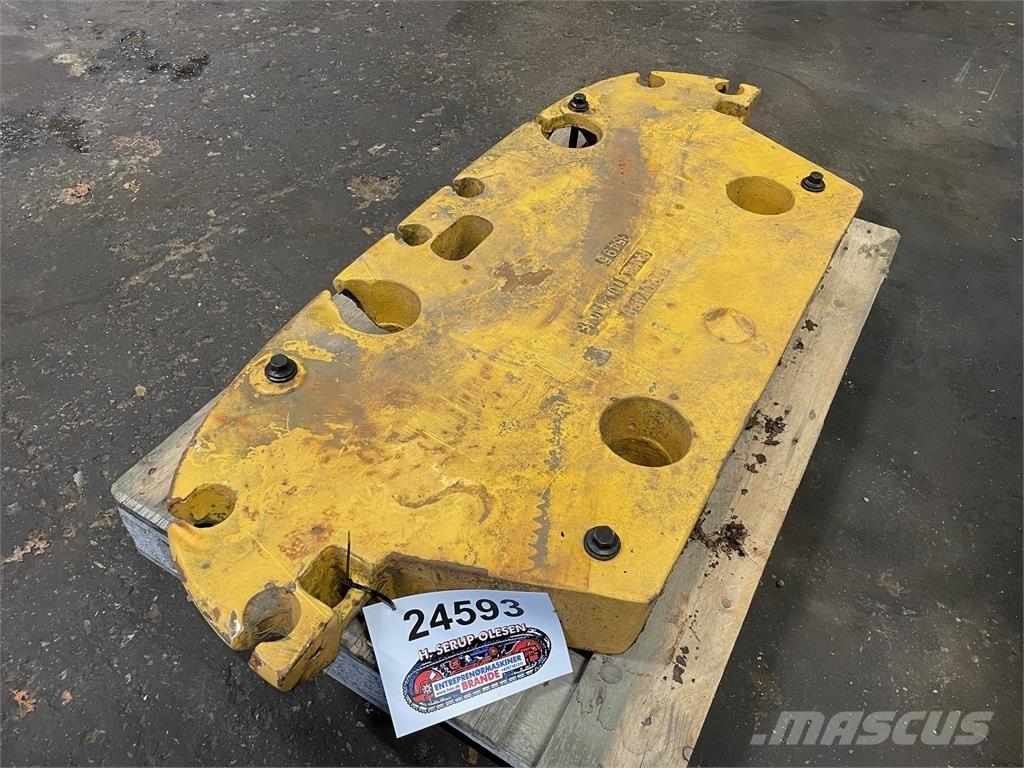  Ballastklods ex. Volvo L35B Citas sastāvdaļas