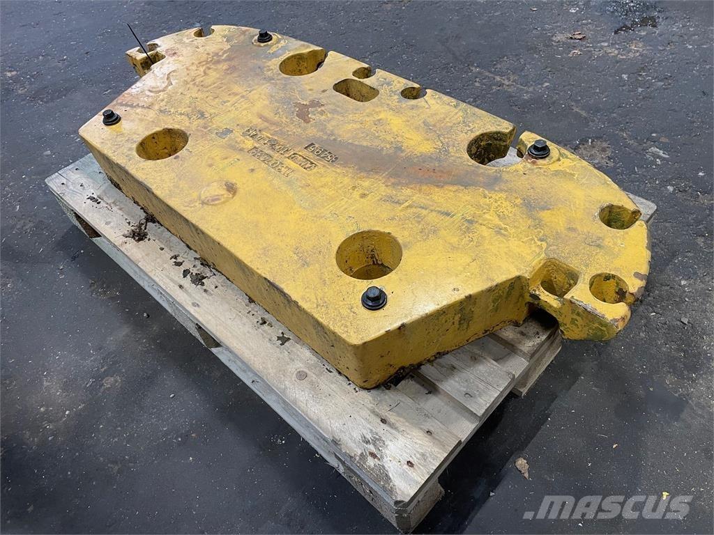  Ballastklods ex. Volvo L35B Citas sastāvdaļas