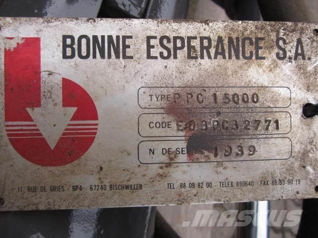  Betonpumpe Type PPC15000 Ūdens sūkņi