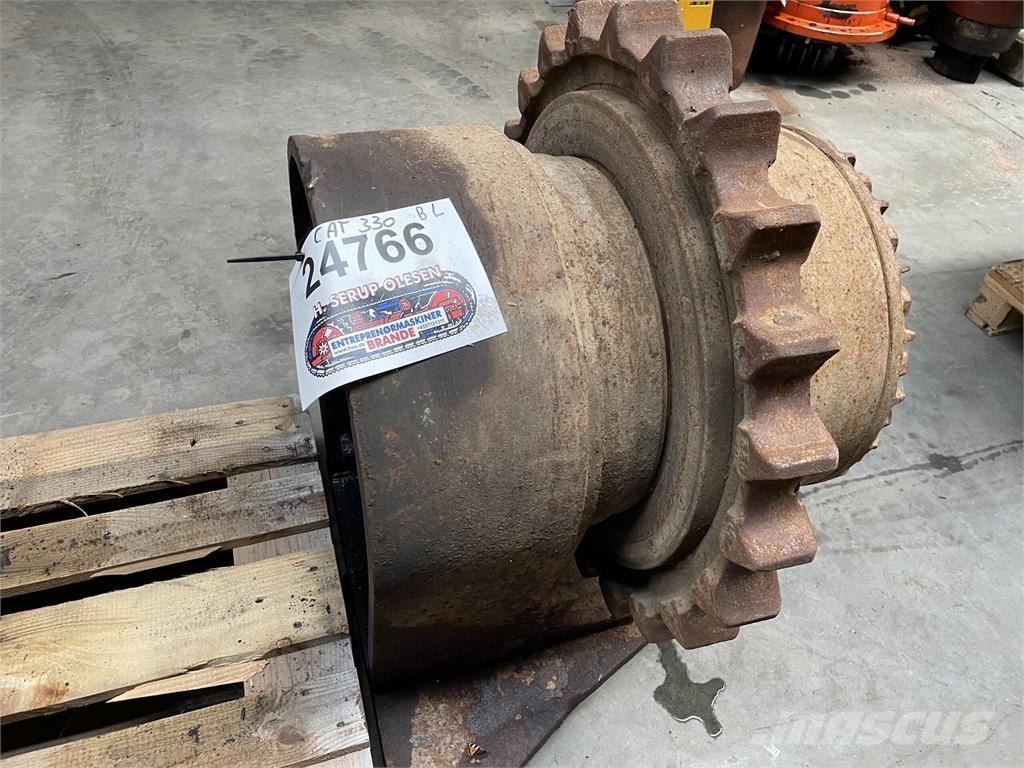 CAT 330B Køregear Transmisija