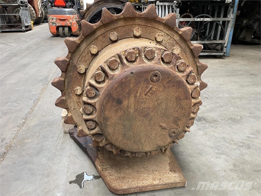 CAT 330B Køregear Transmisija