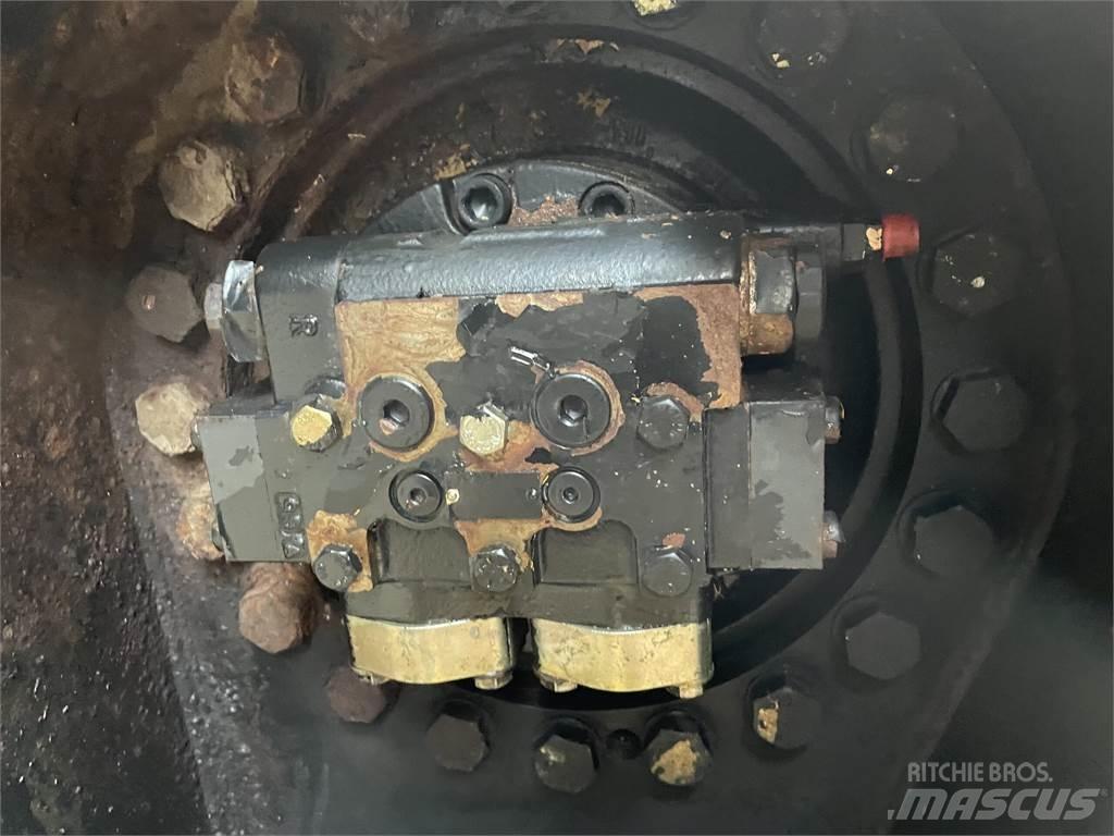 CAT 330B Køregear Transmisija
