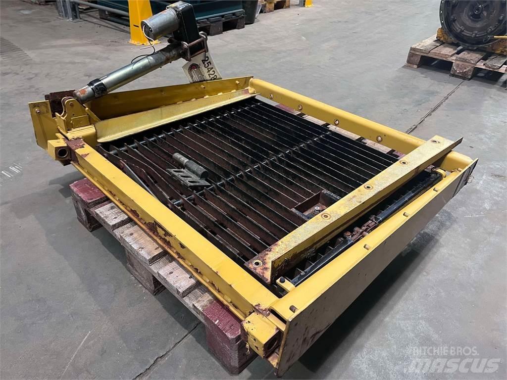 CAT 962GII Kølergrill Citas sastāvdaļas