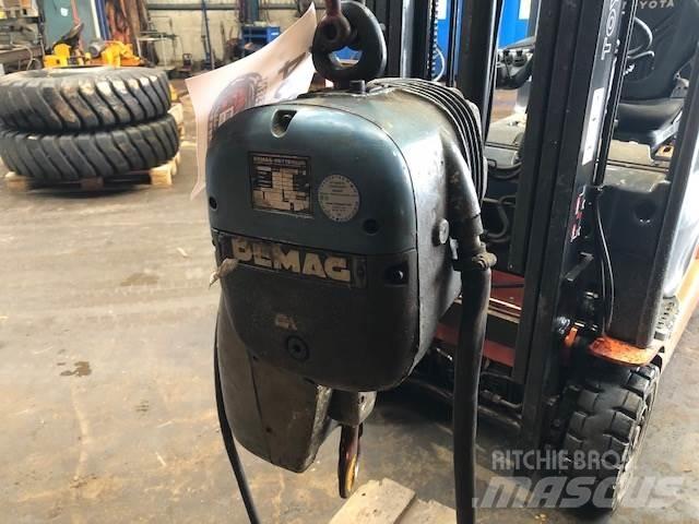Demag el-talje type PK2N-F Pacēlāju/krānu aprīkojums