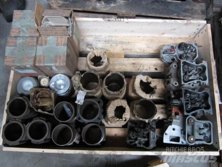 Deutz 912 cylinder Dzinēji