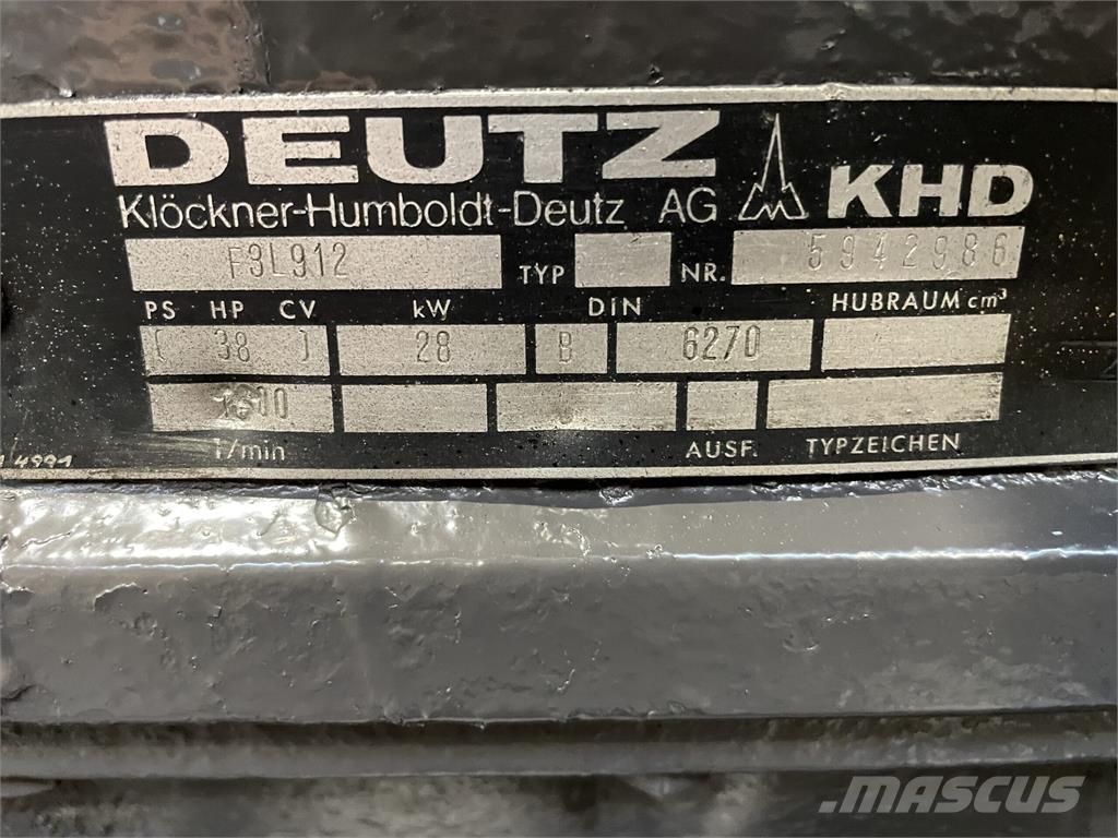 Deutz F3L912 motor Dzinēji
