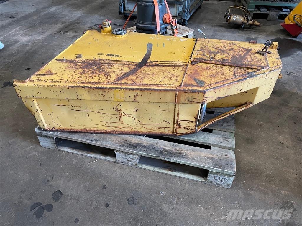  Dieseltank ex. Volvo A25 Citas sastāvdaļas