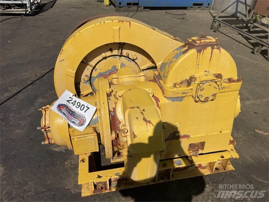  El-spil med gear og bremse Pacēlāji, vinčas un materiālu lifti