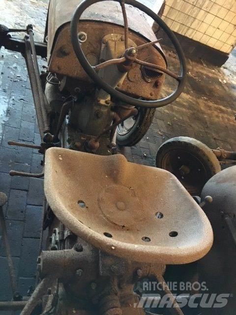 Ferguson traktor, Benzin Būvniecība- Citi