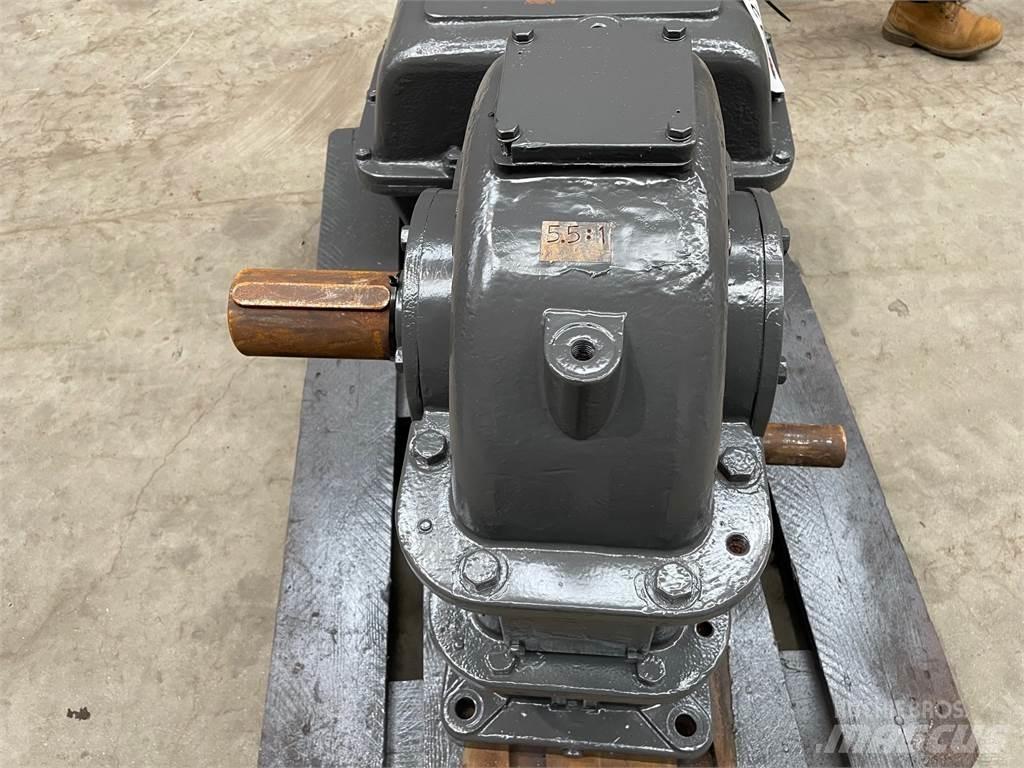 Flender gear - 5,5:1 Pārnesumkārbas