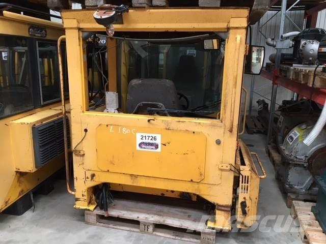  Førerhus ex. Volvo L180C Citas sastāvdaļas