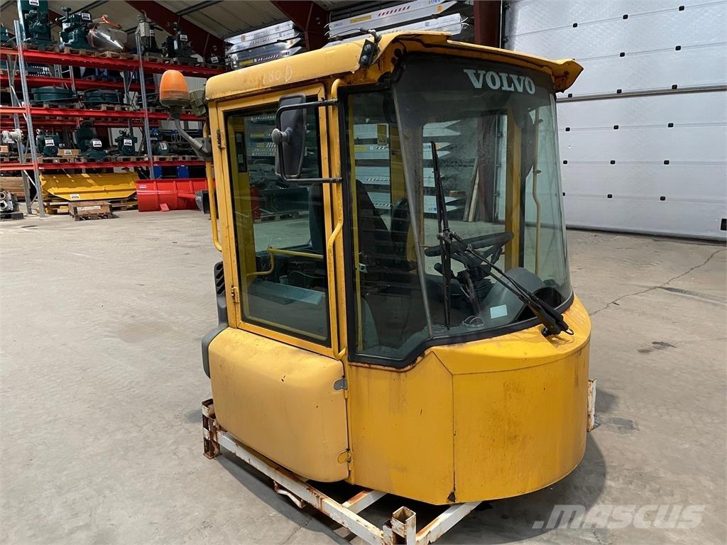  Førerhus, ex. Volvo L180D Citas sastāvdaļas