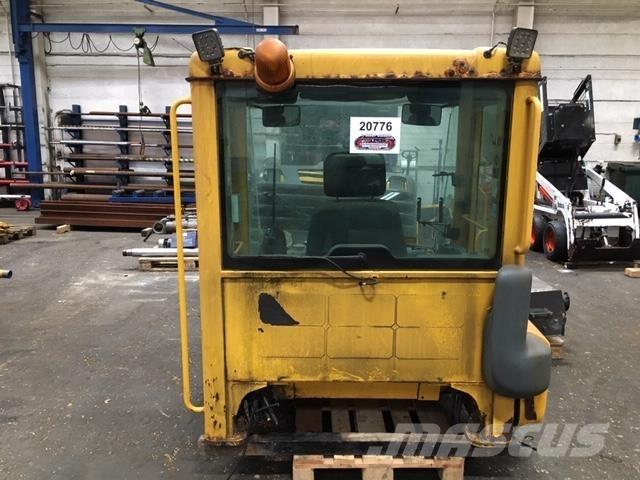  Førerhus ex. Volvo L180E Citas sastāvdaļas