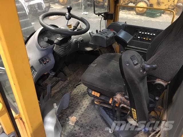  Førerhus ex. Volvo L180E Citas sastāvdaļas