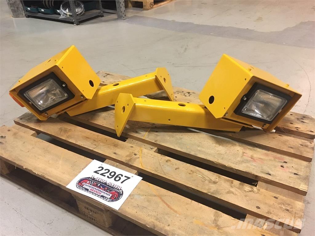  Forlygter Volvo L180E Citas sastāvdaļas
