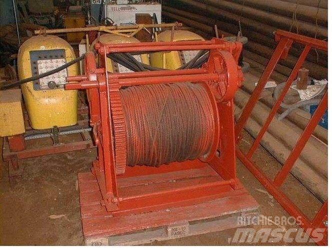  Håndspil - 1 stk. Pacēlāji, vinčas un materiālu lifti