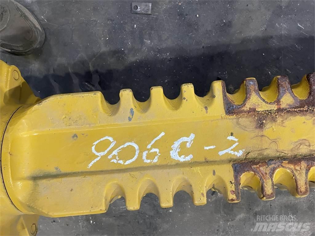 Hydrema 906C-2 frontaksel Asis
