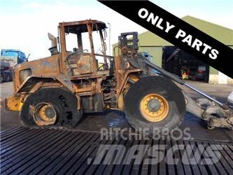 JCB 427 HT Agri til ophug Iekrāvēji uz riteņiem