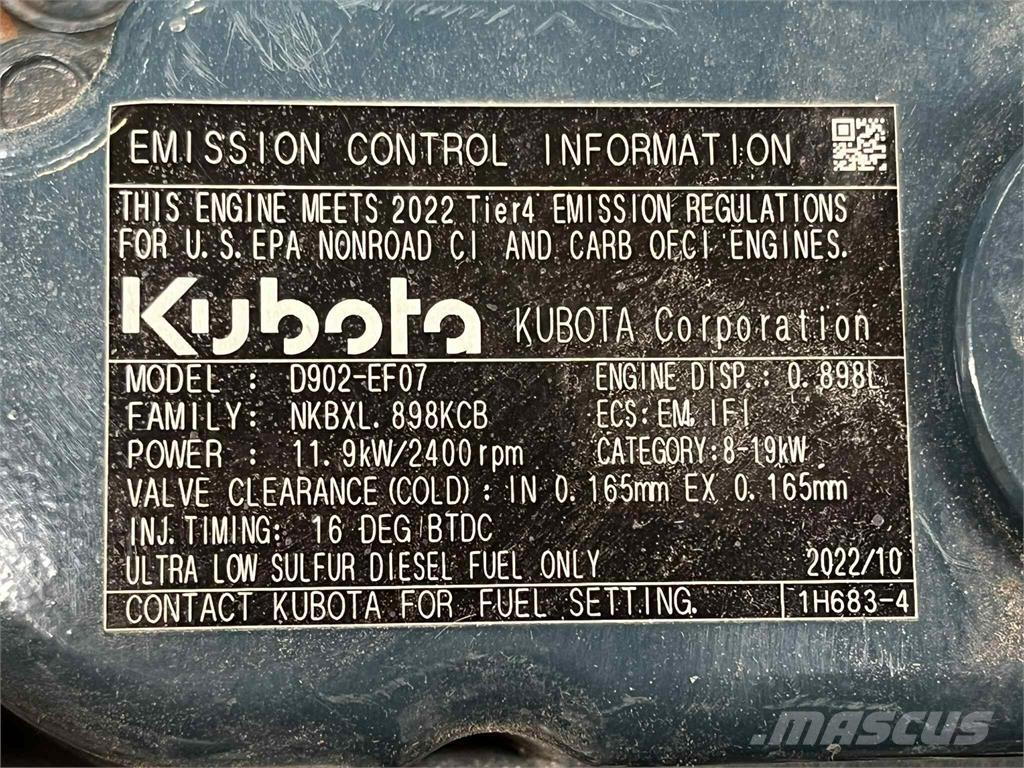 Kubota D902-EF07 motor Dzinēji