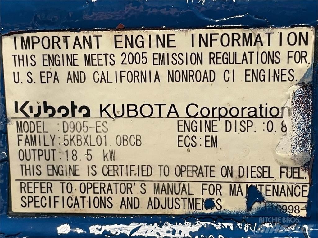 Kubota D905-ES motor Dzinēji