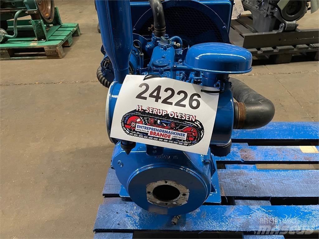 Kubota D905-ES motor Dzinēji