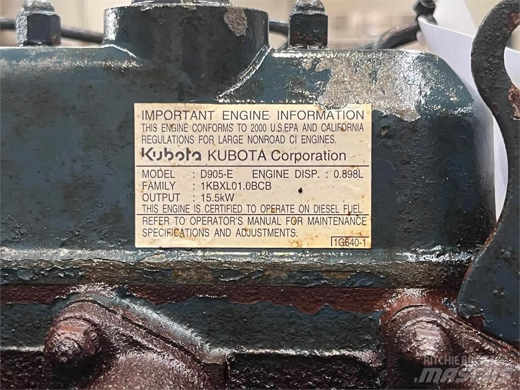 Kubota D905 motor Dzinēji