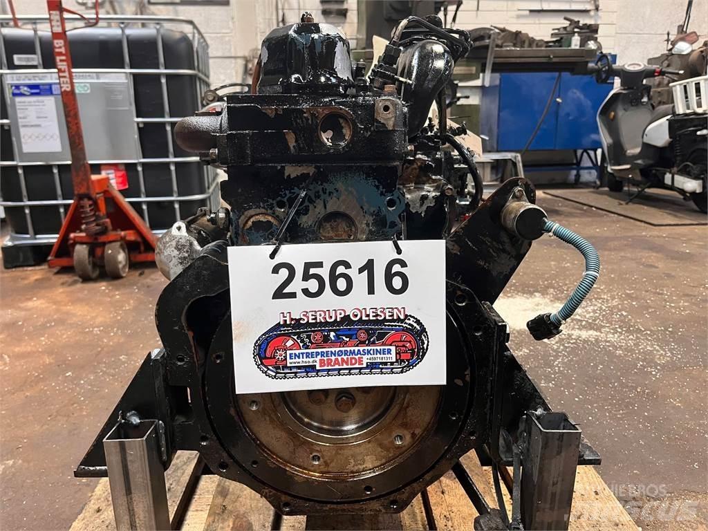 Kubota V2203 motor Dzinēji