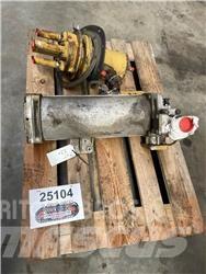  Motoroliekøler ex. Cat 330B Dzinēji