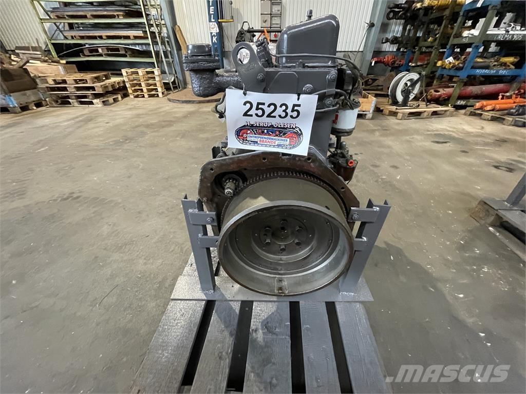Perkins 4236 motor Dzinēji