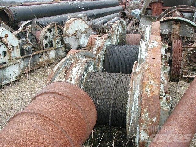  Piloteringsspil 3 tromler Pacēlāji, vinčas un materiālu lifti