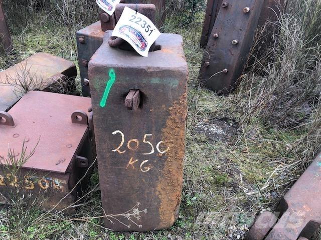  Rammeslag ca. 2050 kg Citas sastāvdaļas