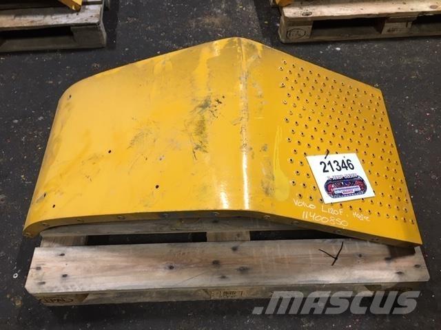  Skærm Volvo L120F, højre Citas sastāvdaļas