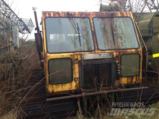  Skidozer 252 Kāpurķēžu buldozeri