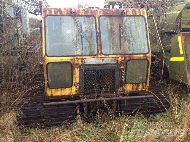  Skidozer 252 Kāpurķēžu buldozeri