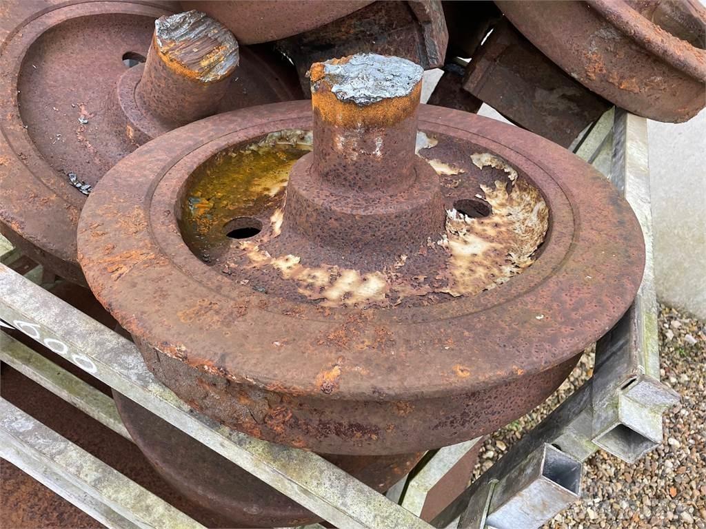 Skinnehjul, ø600 mm + flange Riepas, riteņi un diski