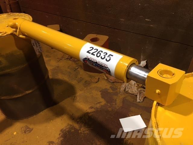  Skovlcylinder ex. Ford 655 Hidraulika