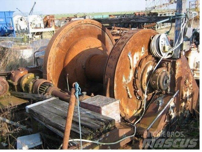  Spil - vægt ca. 7 ton Pacēlāji, vinčas un materiālu lifti