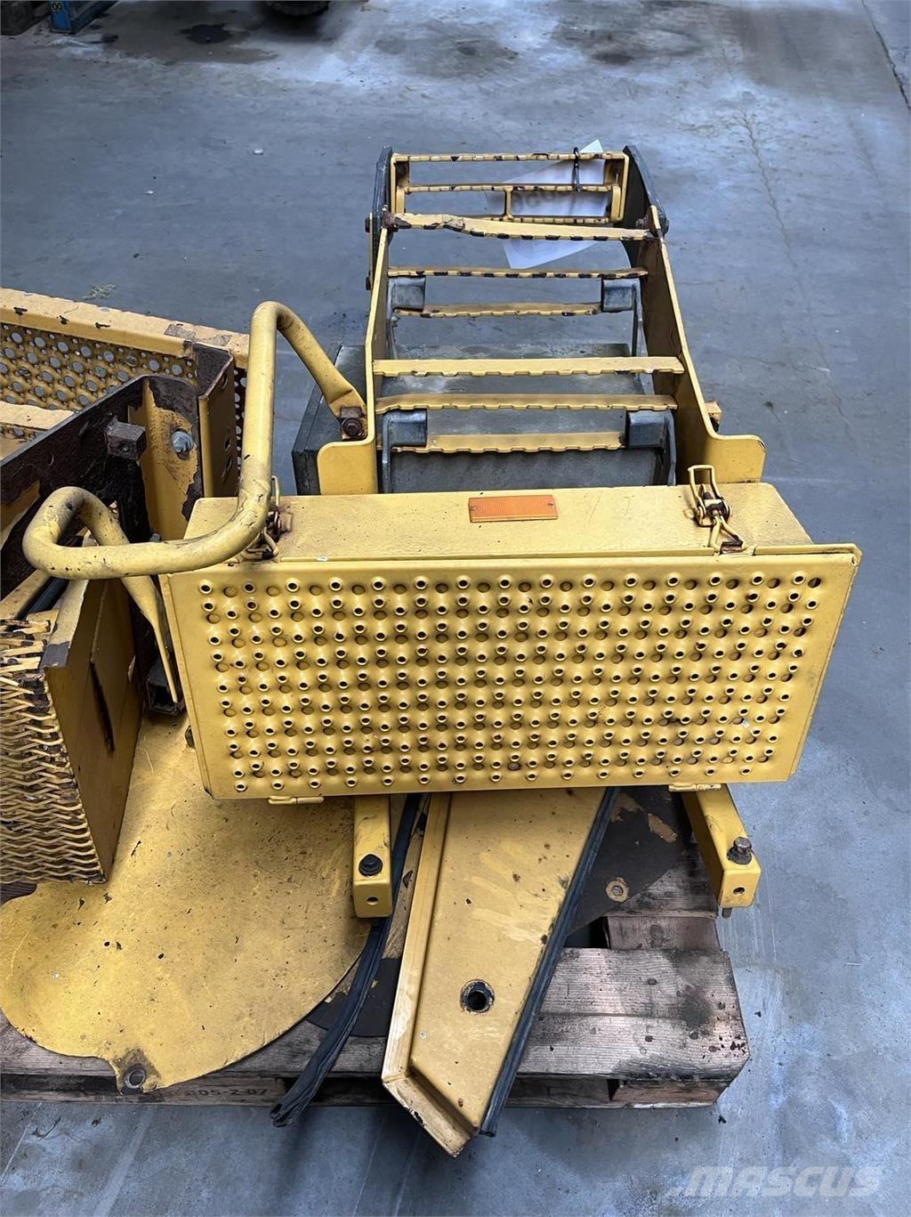  Trappe, Volvo L90E Citas sastāvdaļas
