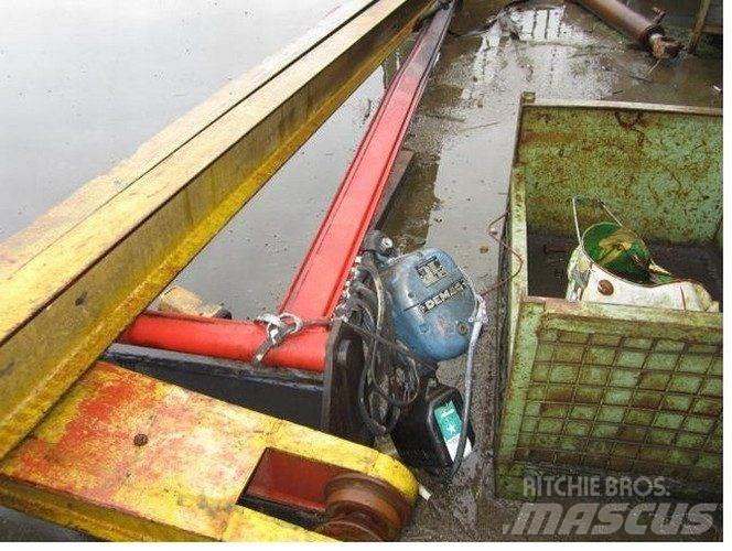  Traverskran Visurgājēji celtņi