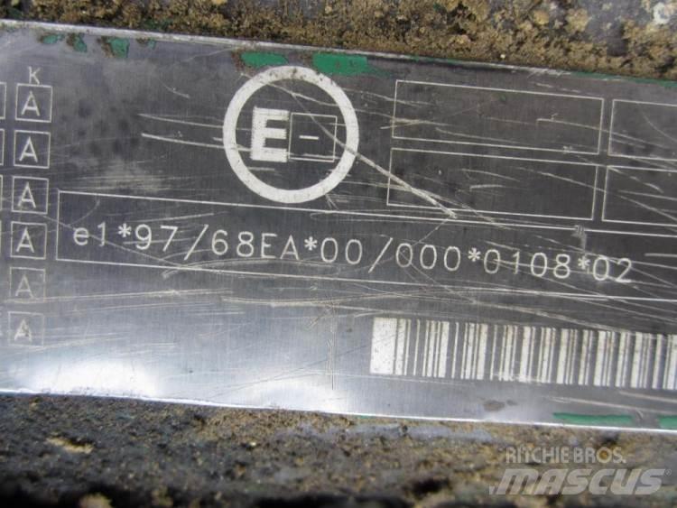 Volvo EC290BLC til ophug Kāpurķēžu ekskavatori