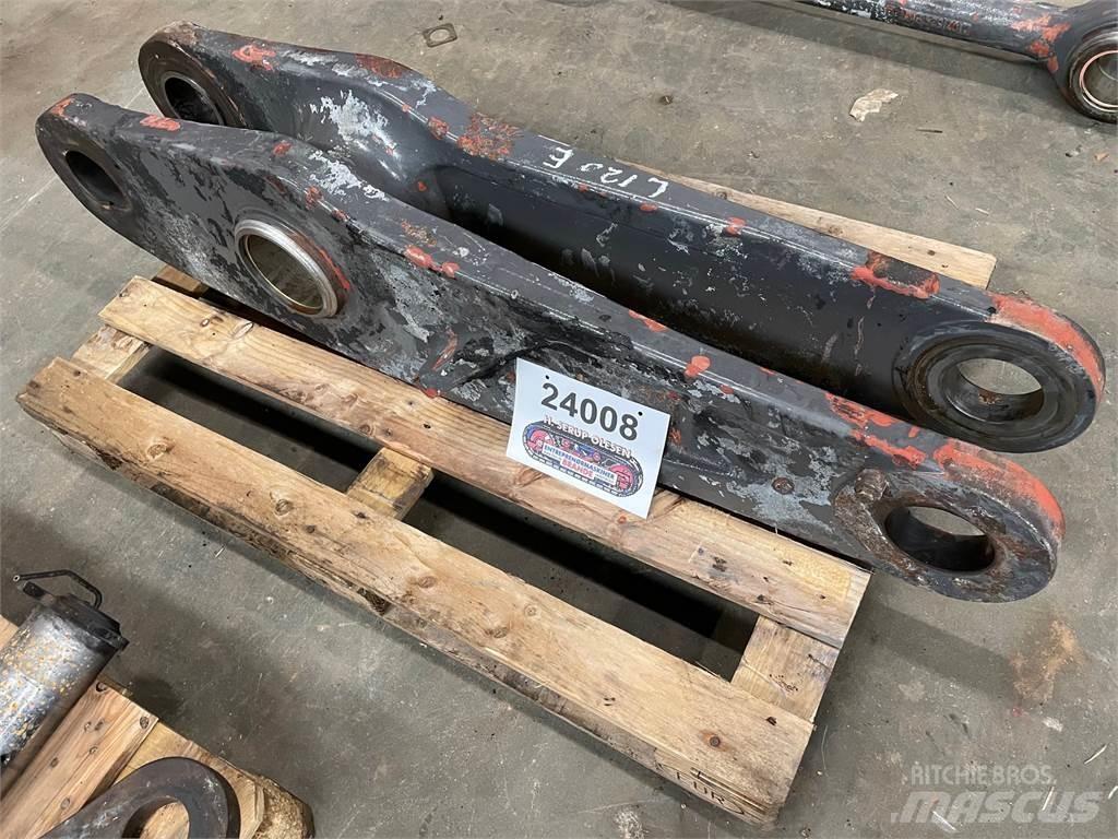 Volvo L120E Link Arm Citas sastāvdaļas