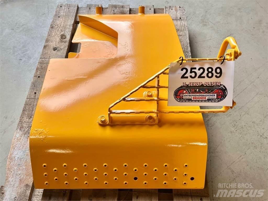 Volvo L120F bagskærm Citas sastāvdaļas