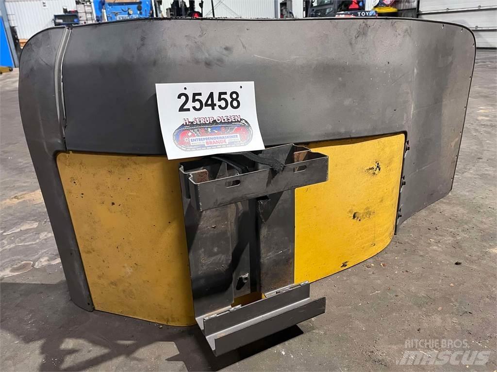 Volvo L120F frontskærm Citas sastāvdaļas