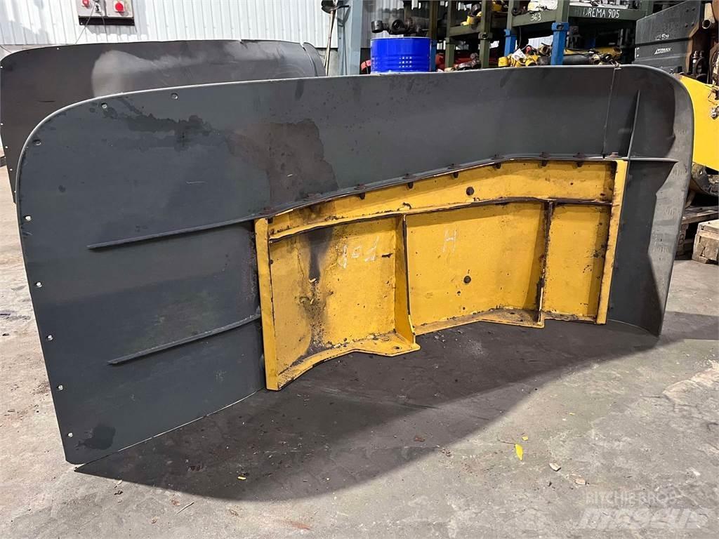 Volvo L120F frontskærm Citas sastāvdaļas