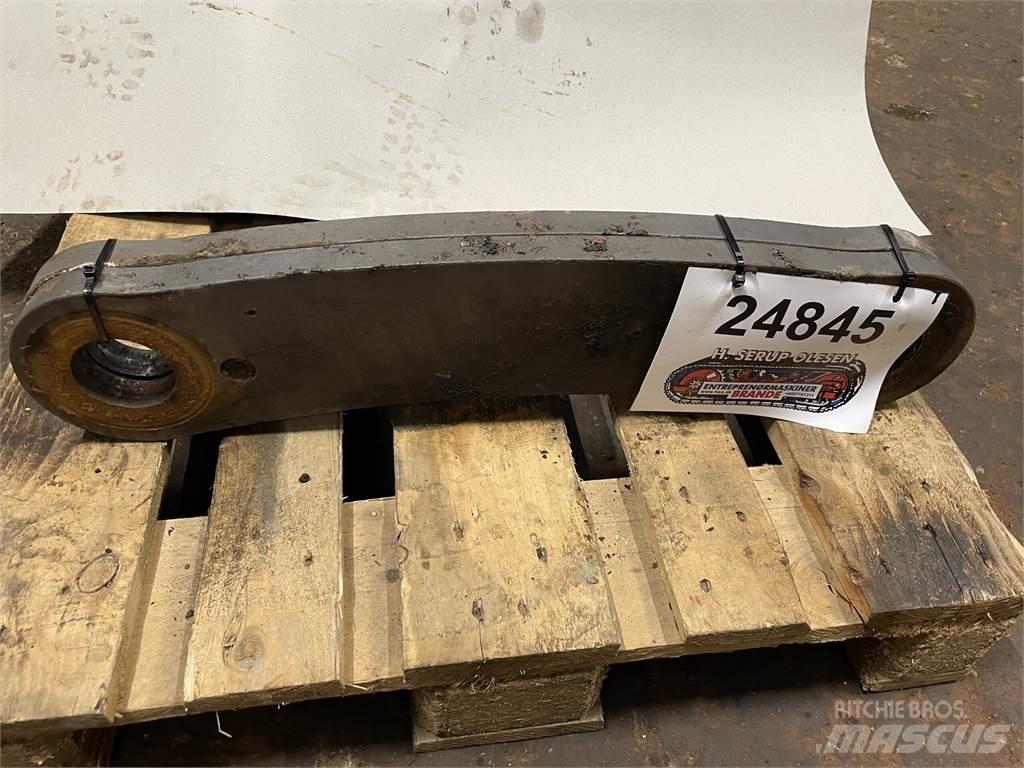 Volvo L120F Link Arm Citas sastāvdaļas