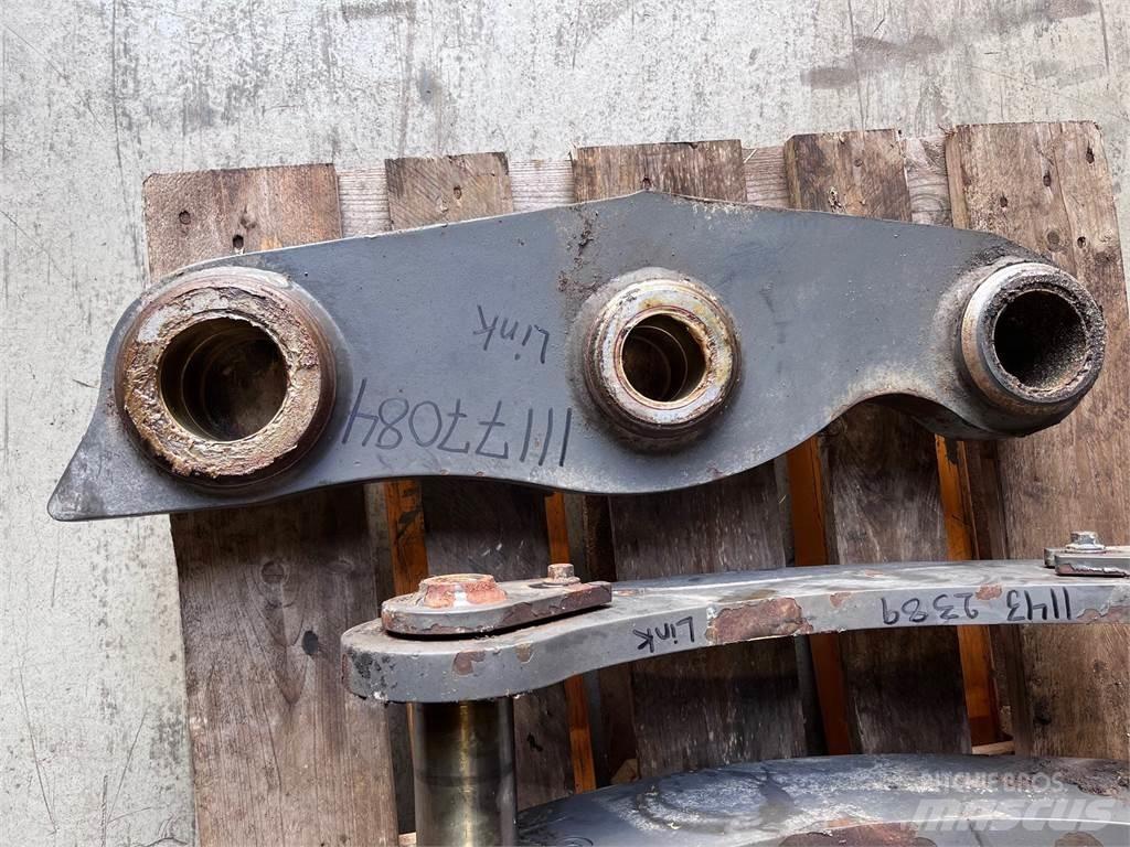 Volvo L60H Link Arm Citas sastāvdaļas