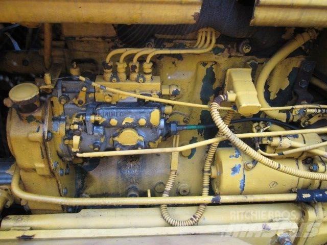Volvo MK 692 - til ophug Visurgājēji celtņi