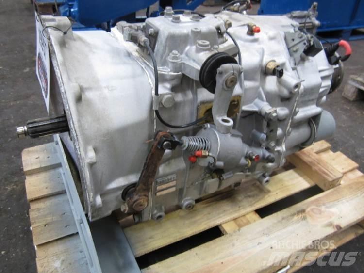 Volvo R1000 gear Transmisija